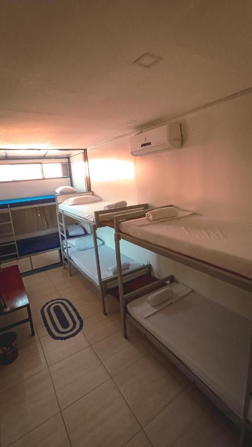 Hostel Abrolhos Dive *